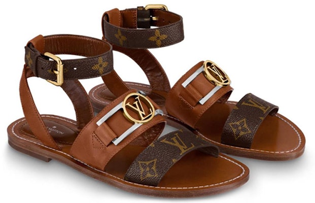 (W) 루이비통 아카데미 (Louis Vuitton Academy)
OR shorter:
LV 아카데미 1A677K Shop (W) 루이비통 아카데미 (Louis Vuitton Academy)
OR shorter:
LV 아카데미 1A677K