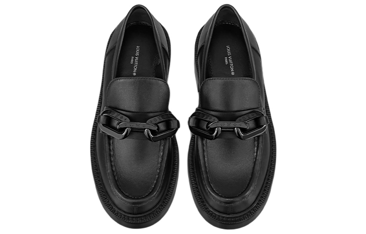 Shop (W) Mocasines Louis Vuitton LV Academy 'Negros con Cadena'. 1A9R6Y