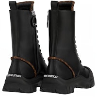 (W) But Louis Vuitton LV Circle Ruby Flat Ranger 'Hitam & Monogram Coklat'. 1AB12T Shop (W) But Louis Vuitton LV Circle Ruby Flat Ranger 'Hitam & Monogram Coklat'. 1AB12T