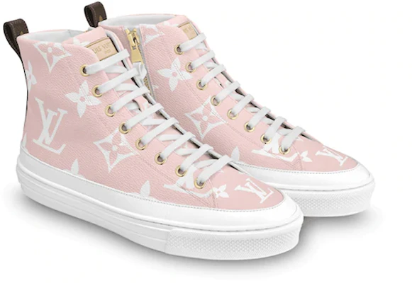 (W) Louis Vuitton LV Stellar Sepatu Boot 'Merah Muda Biru' 1A5U0B Lookbook (W) Louis Vuitton LV Stellar Sepatu Boot 'Merah Muda Biru' 1A5U0B