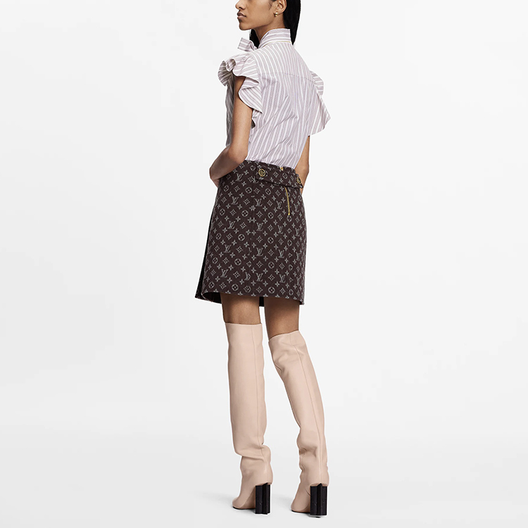Shop (W) LOUIS VUITTON Skirt Monogram A-Line Coklat Wanita Kasual. 1A90Z6