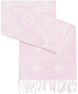 (W) 路易威登女士粉色羊绒流苏围巾Monogram款式 M77729 Shop (W) 路易威登女士粉色羊绒流苏围巾Monogram款式 M77729