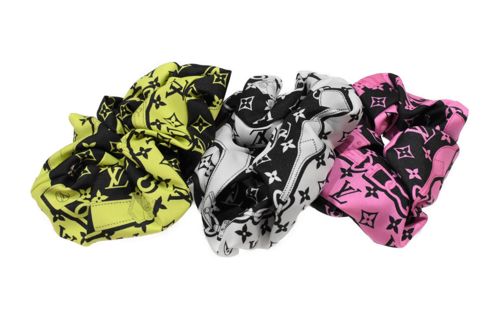 Lookbook (Women) Louis Vuitton Monogram Confidential  Headband M77400