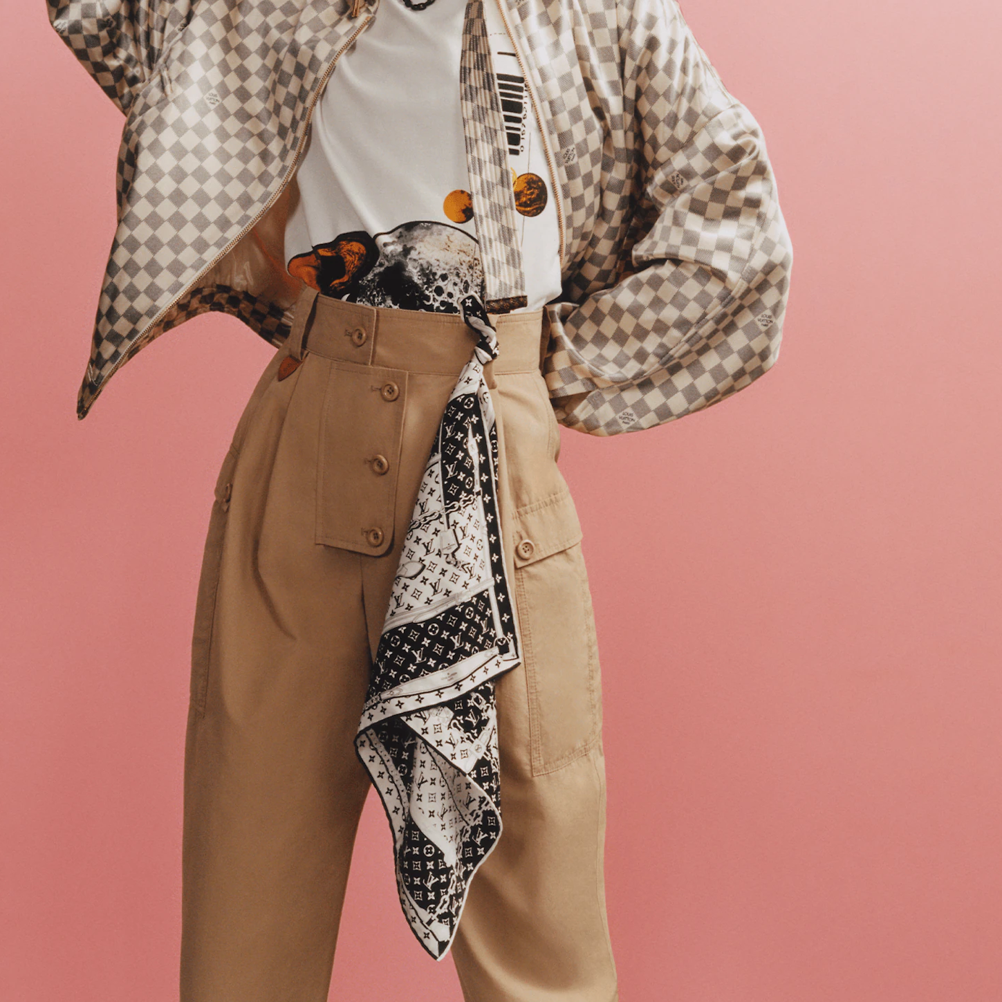 (Women) Louis Vuitton Monogram Confidential Silk Scarf Black  Classic Logo Design. M77351 圖 6