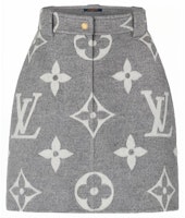 (Women) LOUIS VUITTON Monogram Print A-Line Mini Skirt Women’s Gray 1A91T7 (Women) LOUIS VUITTON Monogram Print A-Line Mini Skirt Women’s Gray 1A91T7