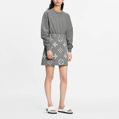 (W) 루이비통 모노그램 프린트 A라인 미니 스커트 여성용 그레이 1A91T7 Lookbook (W) 루이비통 모노그램 프린트 A라인 미니 스커트 여성용 그레이 1A91T7