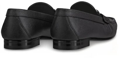 Lookbook (W) Louis Vuitton Montaigne Taïga Loafer 'Kulit Hitam' 1A57WO