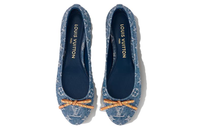 Shop (Women) Louis Vuitton Nina 'Blue Fabric Round Toe' 1ACK97