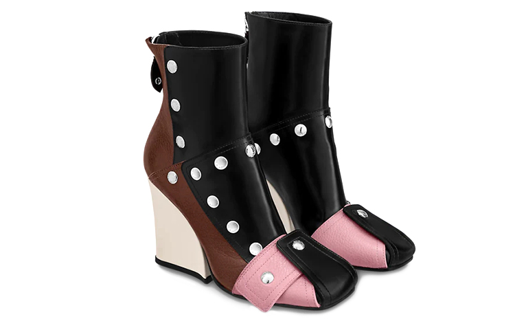 Lookbook (Women) Louis Vuitton Patti Wedge Ankle Boot 'Black Pink' 1A9CL8