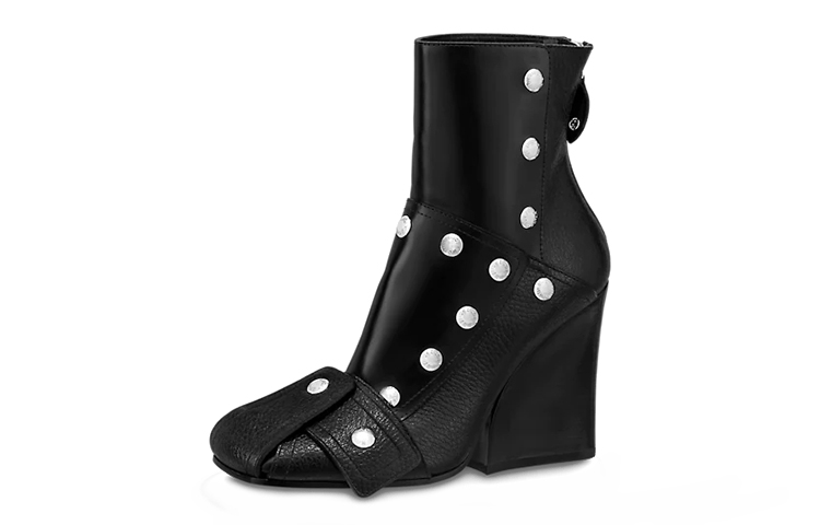(Women) Louis Vuitton Patti Wedge Ankle Boot 'Studded Black' 1A9CGI