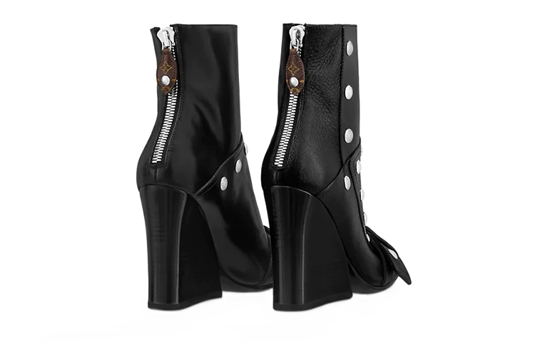 Shop (W) Louis Vuitton Patti Wedge But Kasut Tumit Buku Lali 'Studded Black' 1A9CGI