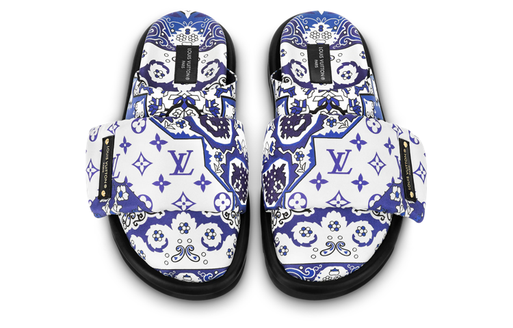Shop (W) Louis Vuitton Selipar Bantal 'Biru Putih' 1AAM50