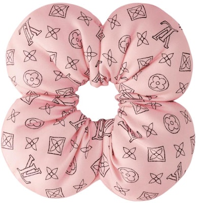 (Women) LOUIS VUITTON Pink Silk Hair Tie/Scrunchie for Women. M96840 Lookbook (Women) LOUIS VUITTON Pink Silk Hair Tie/Scrunchie for Women. M96840
