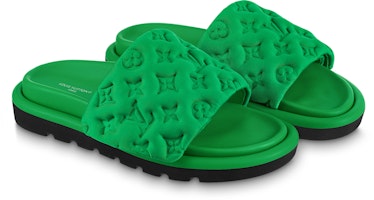 路易威登Pool Pillow Comfort 织物套穿平底时尚凉拖女款 绿色 Lookbook 路易威登Pool Pillow Comfort 织物套穿平底时尚凉拖女款 绿色