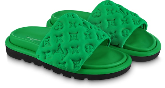 (W) 루이비통 수영장 베개 (그린) 1AB1N5 Lookbook (W) 루이비통 수영장 베개 (그린) 1AB1N5