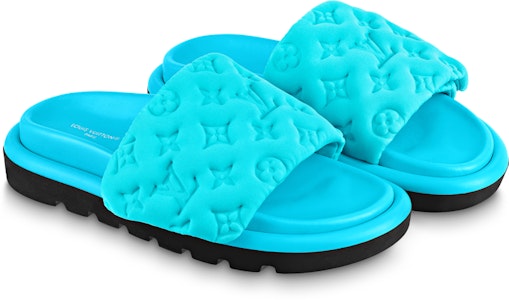 (W) 루이비통 풀필로우 컴포트 뮬 (블루) 1AB1MO Lookbook (W) 루이비통 풀필로우 컴포트 뮬 (블루) 1AB1MO