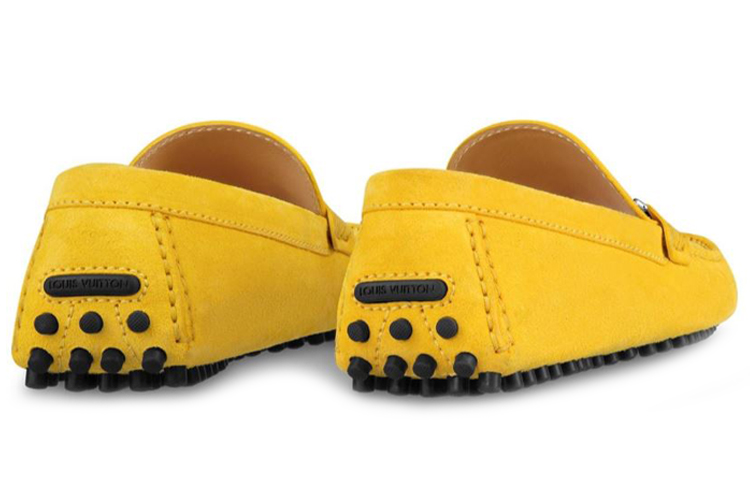 Lookbook (W) Louis Vuitton Porto Vecchio ''Gele Suède Mocassin'' 1A5FCE