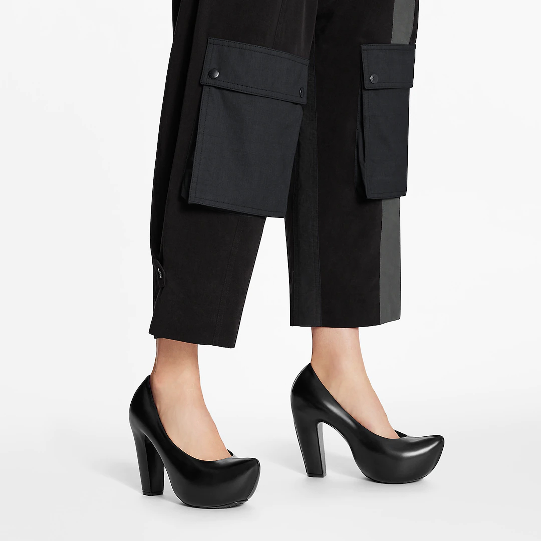 Purchase (Women) Louis Vuitton Puffy Platform 'Black' 1A8TBH