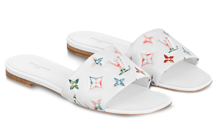 Lookbook (W) ルイ・ヴィトン リバイバルミュール 白 1AAOR1