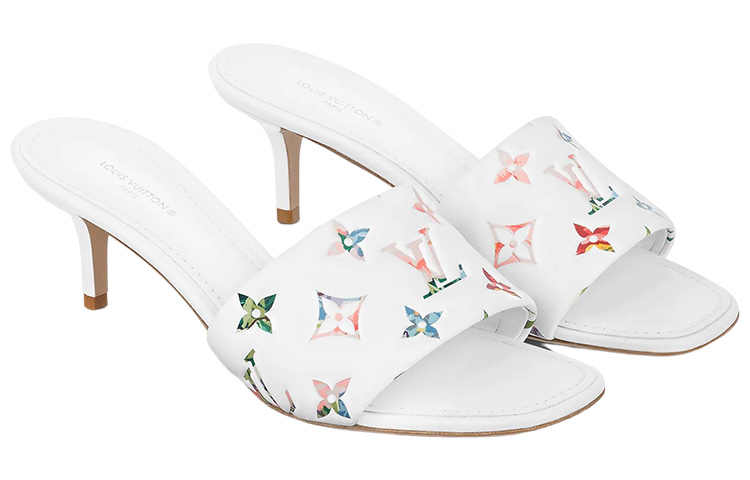 Lookbook 路易威登 REVIVAL 女款白色凉拖