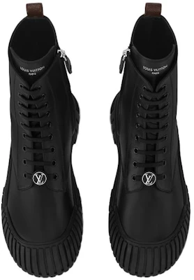 (W) Louis Vuitton Ruby Flat Ranger Boots 'Hitam Polos' 1ABPS0 Lookbook (W) Louis Vuitton Ruby Flat Ranger Boots 'Hitam Polos' 1ABPS0