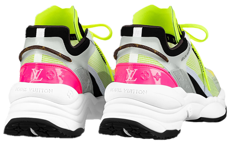 Purchase (W) Louis Vuitton Run 55 Sneakers ''Groen'' 1A9H4T