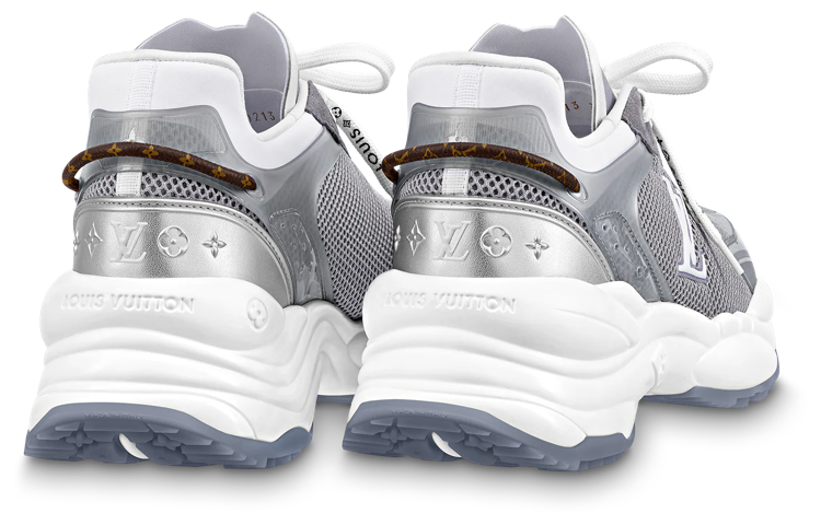 Shop (W) Louis Vuitton Run 55 Sepatu Sneakers 'Abu-abu Perak' 1ABVJ4