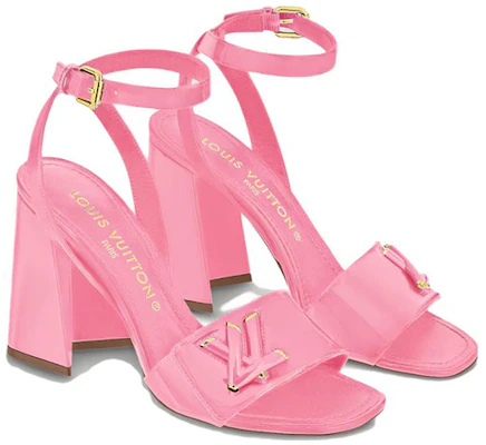 (W) Louis Vuitton Shake Sandal ''Roze Lakleer met Gouden Gesp'' 1AB2NZ Lookbook (W) Louis Vuitton Shake Sandal ''Roze Lakleer met Gouden Gesp'' 1AB2NZ