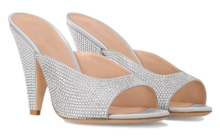 Lookbook (Women) Louis Vuitton Slide 'Silver Comfort' 1ACJ47