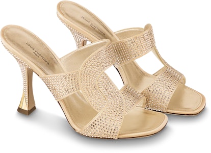 (W) Louis Vuitton Sandal Berkilau 'Satin Emas dengan Rhinestone' 1ABTK2 Lookbook (W) Louis Vuitton Sandal Berkilau 'Satin Emas dengan Rhinestone' 1ABTK2