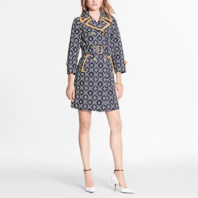 (Women) LOUIS VUITTON SS21 Casual Double-Breasted Trench Coat Floral 1A8LMD Lookbook (Women) LOUIS VUITTON SS21 Casual Double-Breasted Trench Coat Floral 1A8LMD