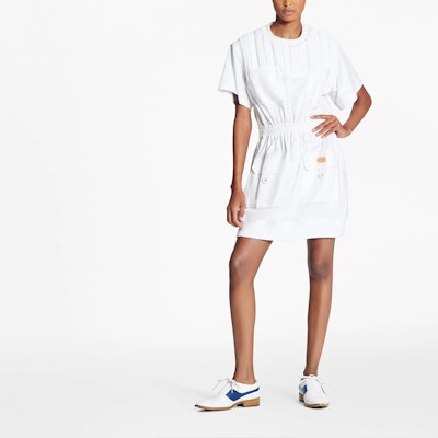 (W) ルイ・ヴィトン SS21 ホワイト ユーティリティクルーネックショートスリーブドレス 1A8S34 Lookbook (W) ルイ・ヴィトン SS21 ホワイト ユーティリティクルーネックショートスリーブドレス 1A8S34
