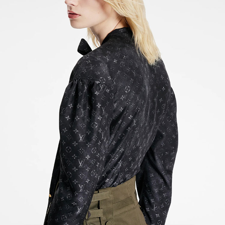 (Women) LOUIS VUITTON SS22 Allover Print Cinched Lantern Sleeve Shirt Women Black 1A9XJD 圖 6