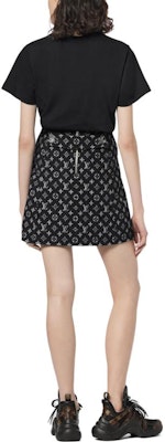 (W) 路易威登 SS23 黑色經典Monogram印花圓領T恤 1A84CL Purchase (W) 路易威登 SS23 黑色經典Monogram印花圓領T恤 1A84CL