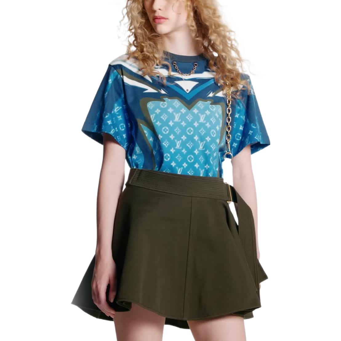 Lookbook (Women) LOUIS VUITTON SS23 Logo Graphic Crewneck Short Sleeve T-Shirt Blue () 1AAXGX