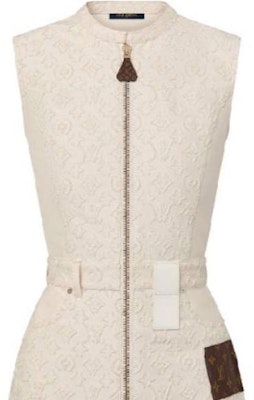 (W) 루이 비통 SS24 베이지 모노그램 숏 지퍼 민소매 드레스 1AFSQS Purchase (W) 루이 비통 SS24 베이지 모노그램 숏 지퍼 민소매 드레스 1AFSQS