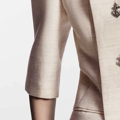 (W) Chaqueta Beige LOUIS VUITTON SS24 Blazer Manga Corta con Cuello Bufanda. 1AFFBJ Purchase (W) Chaqueta Beige LOUIS VUITTON SS24 Blazer Manga Corta con Cuello Bufanda. 1AFFBJ