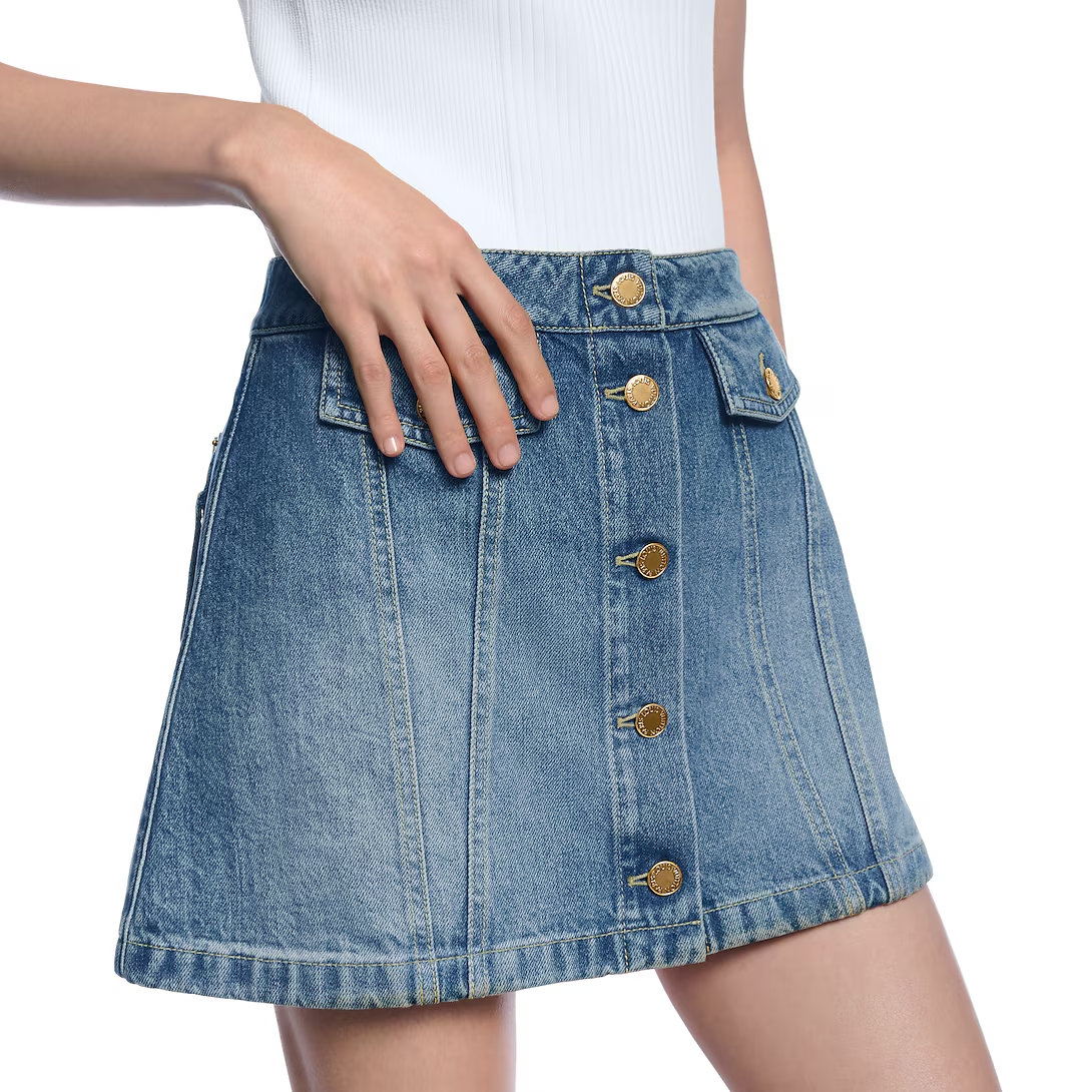 Lookbook (Women) LOUIS VUITTON SS25 Button-Up Denim Mini Skirt Blue 1AGOTP