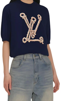 (W) LOUIS VUITTON SS25 Nautical Knit Crewneck Lengan Pendek Navy Biru 1AHJD4 Shop (W) LOUIS VUITTON SS25 Nautical Knit Crewneck Lengan Pendek Navy Biru 1AHJD4