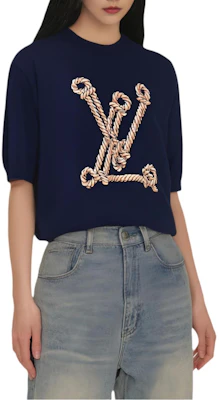 (W) LOUIS VUITTON SS25 Nautical Knit Crewneck Lengan Pendek Navy Biru 1AHJD4 Purchase (W) LOUIS VUITTON SS25 Nautical Knit Crewneck Lengan Pendek Navy Biru 1AHJD4