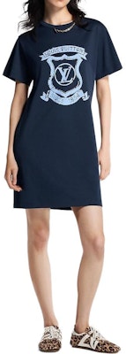 (Women) LOUIS VUITTON SS25 Shield Logo Print Short-Sleeve Dress Women 1AI395 Shop (Women) LOUIS VUITTON SS25 Shield Logo Print Short-Sleeve Dress Women 1AI395