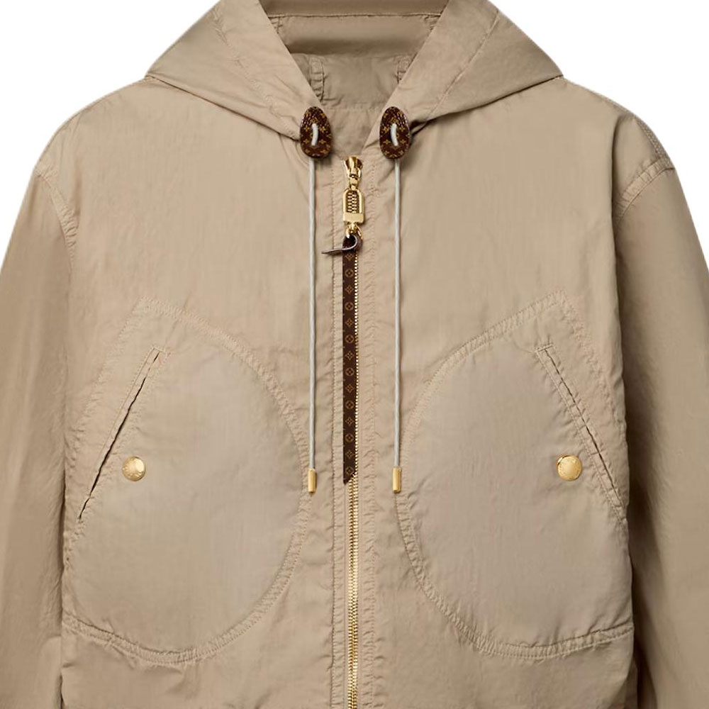 (Women) LOUIS VUITTON SS25 Women Peplum Parka with Drawstring Waist Khaki Color 1AHGCO 圖 6