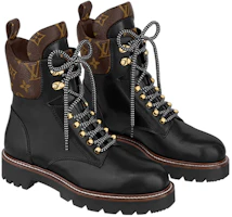 Lookbook (Women) Louis Vuitton Territory Flat Ranger Boots 'Black with Monogram Collar' 1A958P