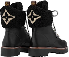 Shop (Women) Louis Vuitton Territory Shearling Flat Ranger Boots 'Black' 1A95IY