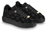 Lookbook (W) Louis Vuitton Time Out Shearling Sneakers 'Monogram Hitam dengan Emas' 1A95KN