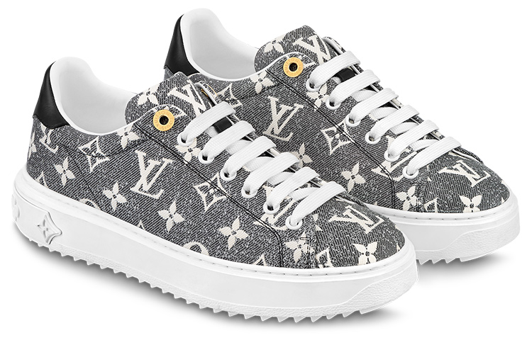 Lookbook LOUIS VUITTON Time Out 系帶 低筒 時髦板鞋 女款 灰白