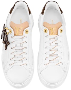 (W) 루이비통 타임아웃 스니커즈 (화이트/브라운 모노그램) 1ABB4A Lookbook (W) 루이비통 타임아웃 스니커즈 (화이트/브라운 모노그램) 1ABB4A