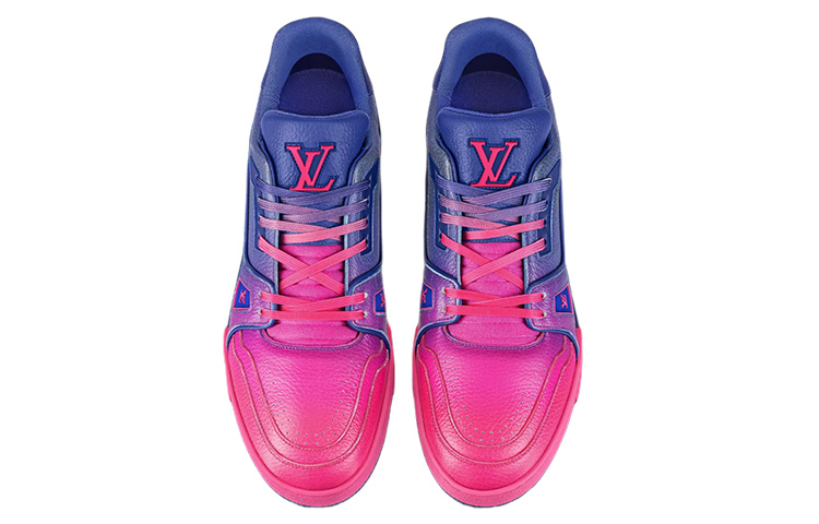 Lookbook LOUIS VUITTON Trainer 百搭低筒 時尚板鞋 女款 紫色