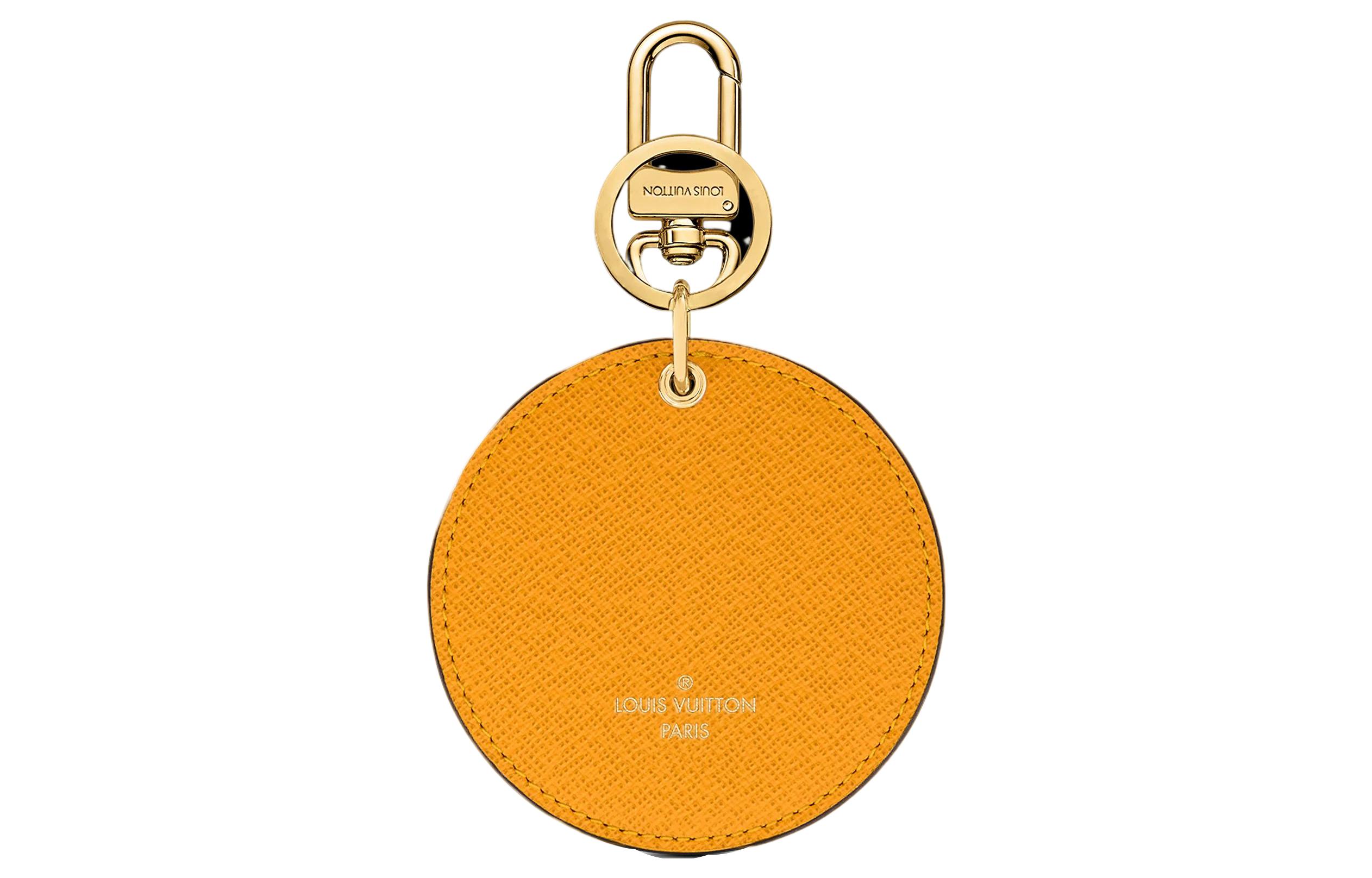 Lookbook (Women) LOUIS VUITTON Trendy Cartoon Keychain for Women M00873