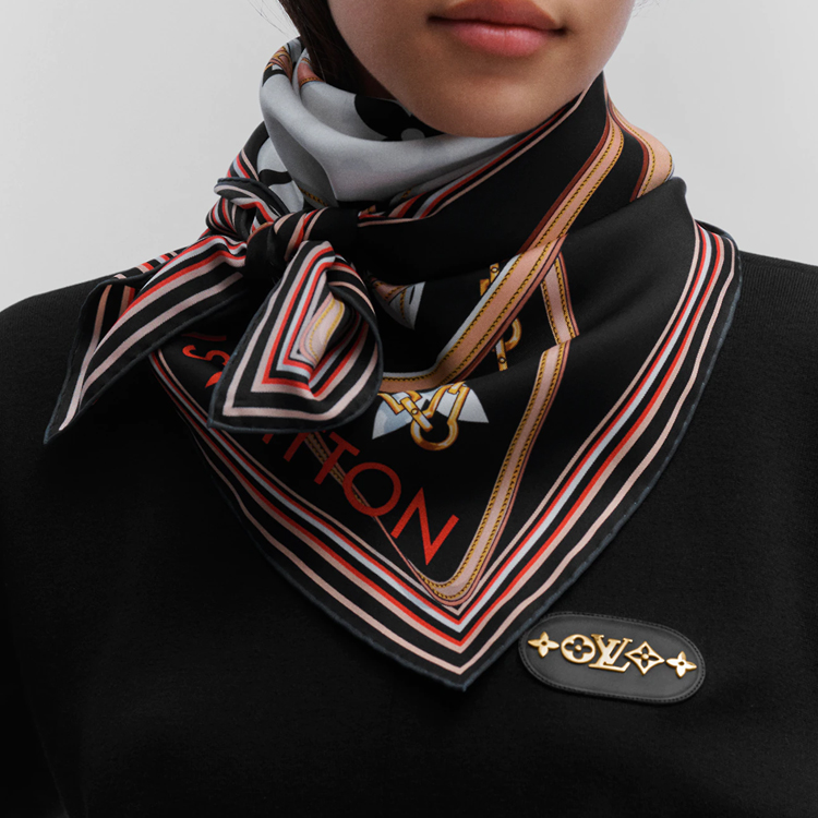 (Women) LOUIS VUITTON Ultimate Monogram Bohemian Scarf for Women - Black & White. M76649 圖 5